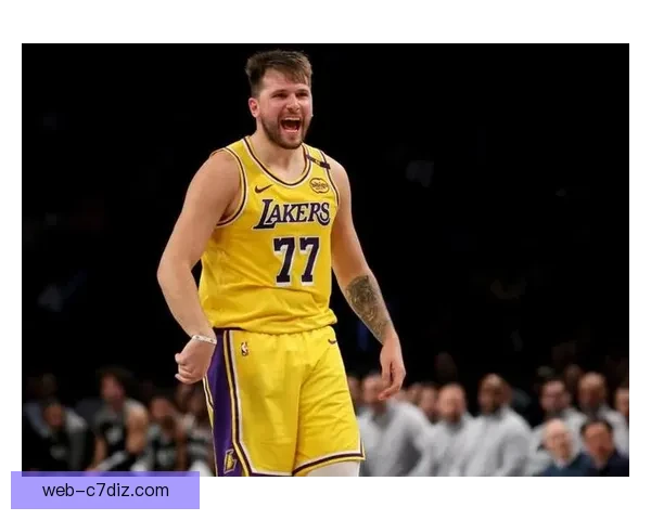 湖人险胜快船东契奇里弗斯爆发